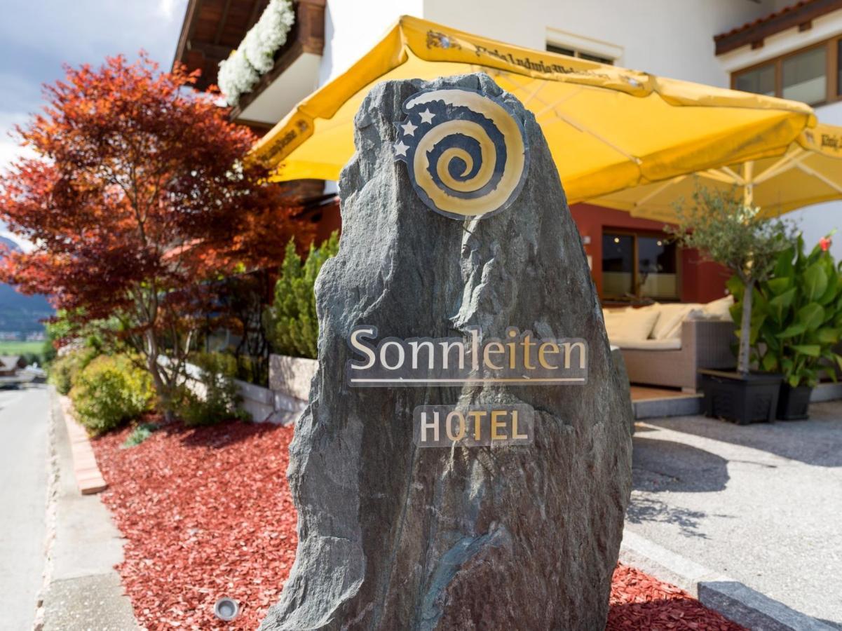 Das Sonnleiten Ski- Und Motorradhotel Bruck Im Zillertal Bruck am Ziller Exteriör bild