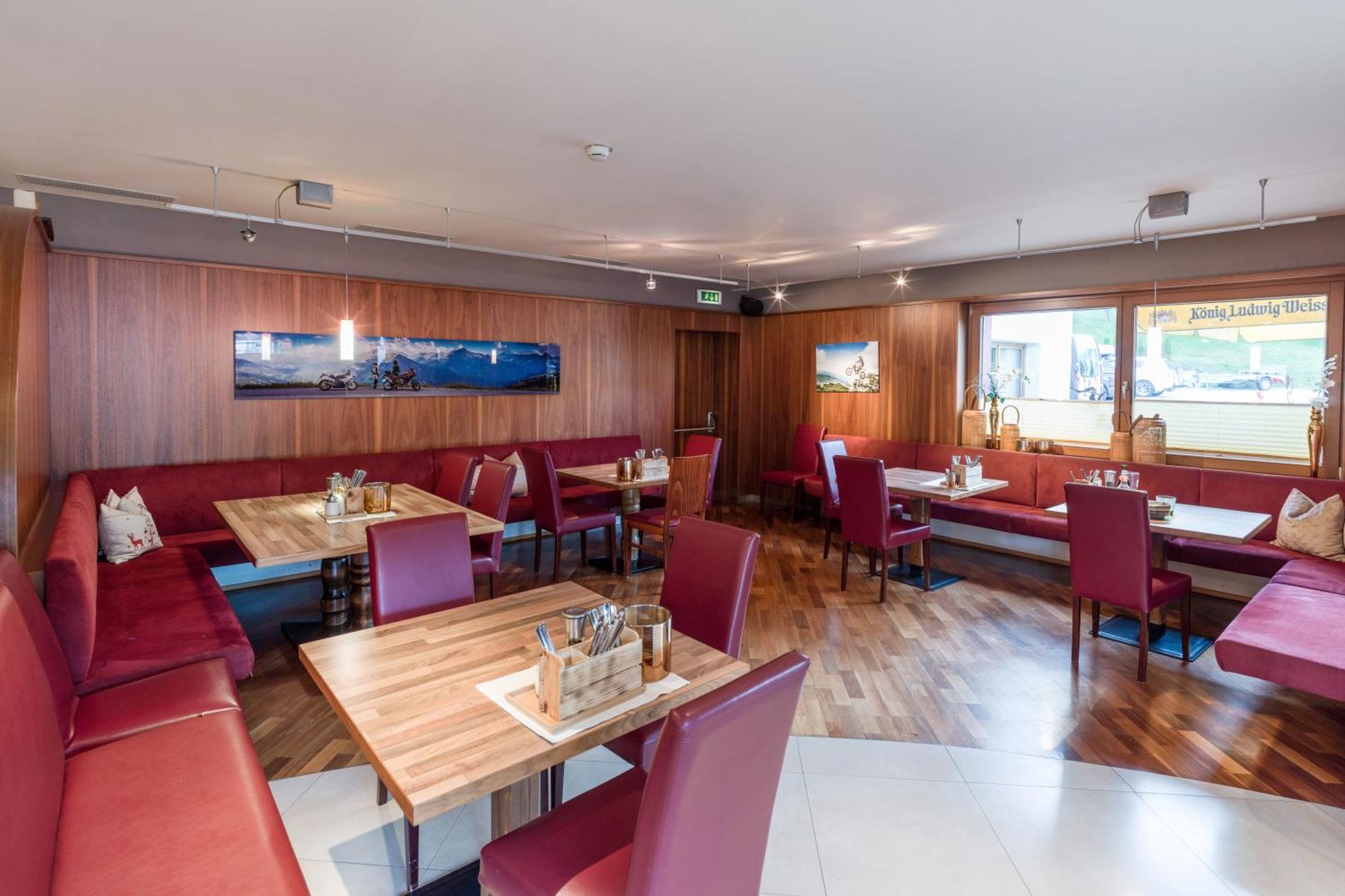 Das Sonnleiten Ski- Und Motorradhotel Bruck Im Zillertal Bruck am Ziller Exteriör bild