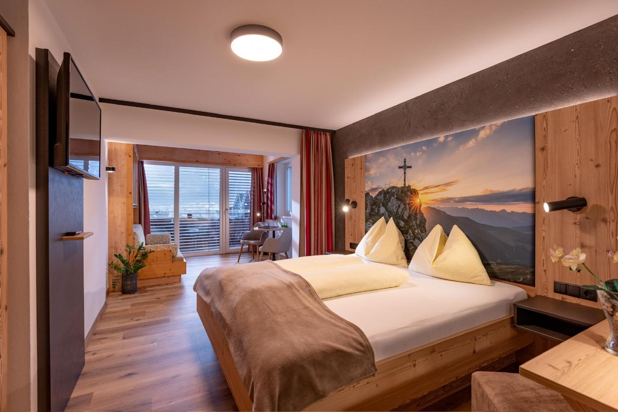 Das Sonnleiten Ski- Und Motorradhotel Bruck Im Zillertal Bruck am Ziller Exteriör bild