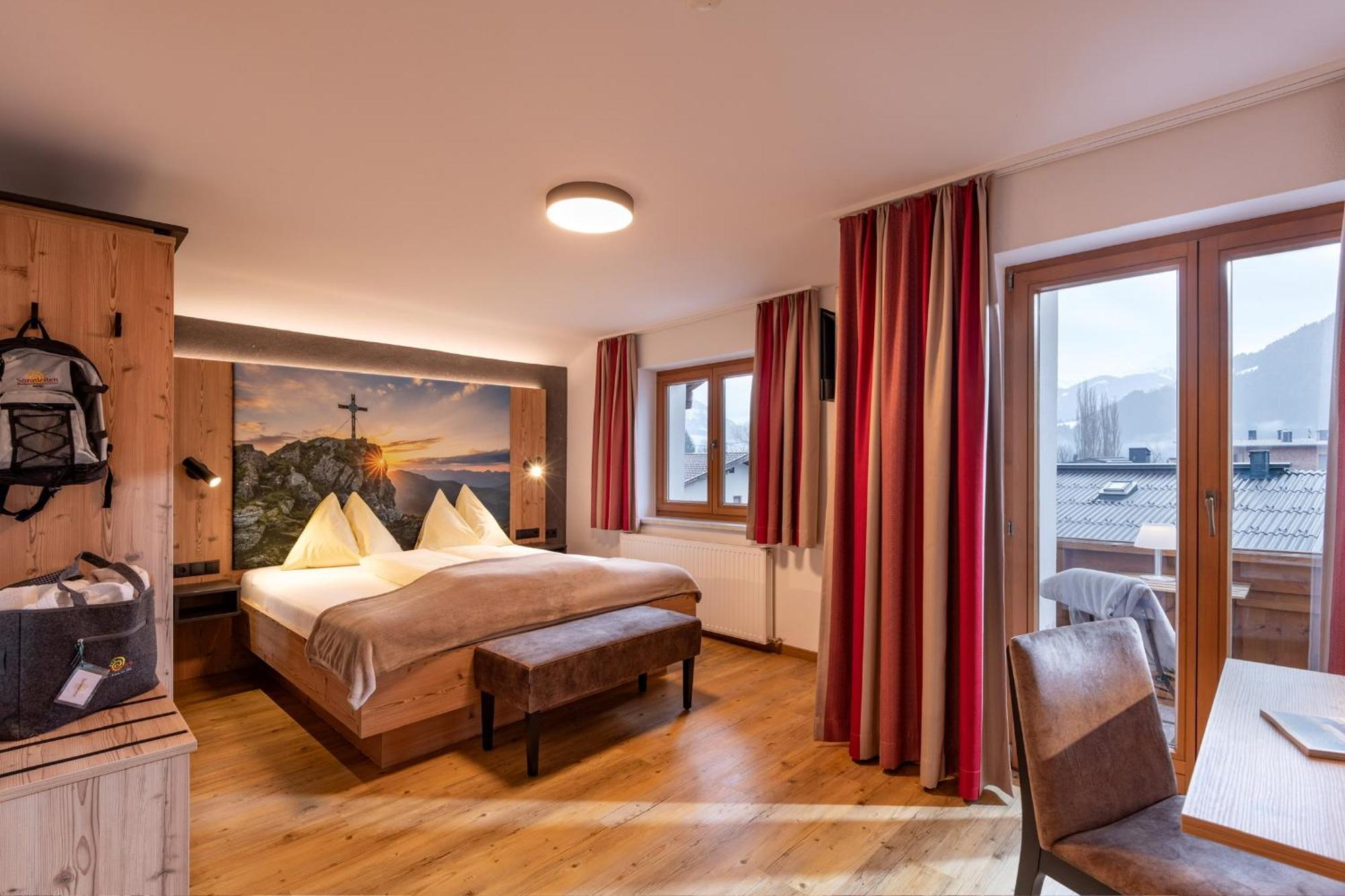 Das Sonnleiten Ski- Und Motorradhotel Bruck Im Zillertal Bruck am Ziller Exteriör bild
