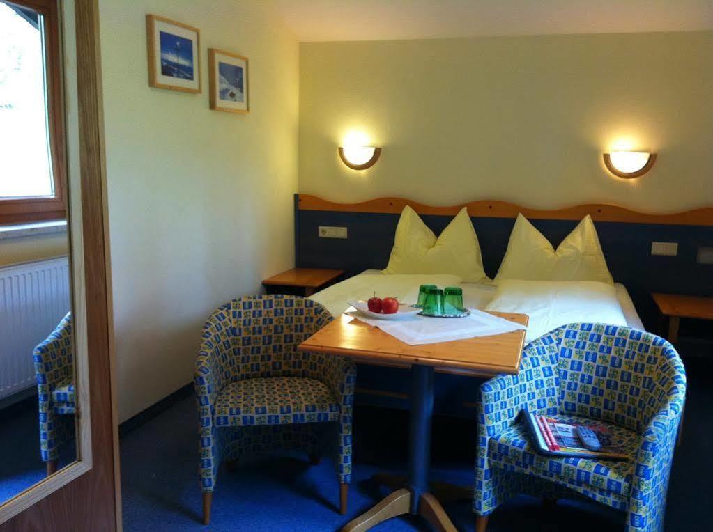 Das Sonnleiten Ski- Und Motorradhotel Bruck Im Zillertal Bruck am Ziller Exteriör bild